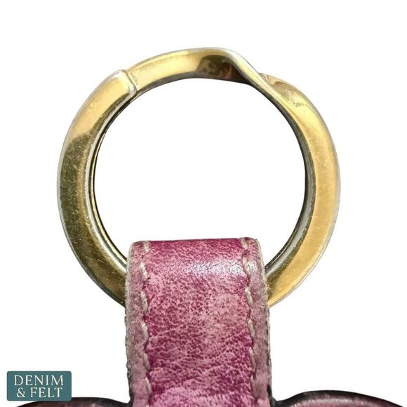 Gucci Monogram Leather Heart Key Ring in Magenta Pink with Gold Hardware - Picture 9 of 12